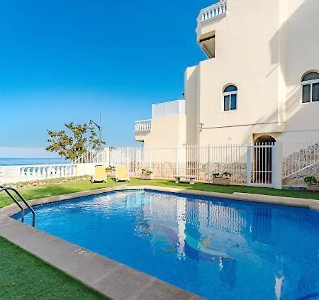 Cosy Seaview Apartment *